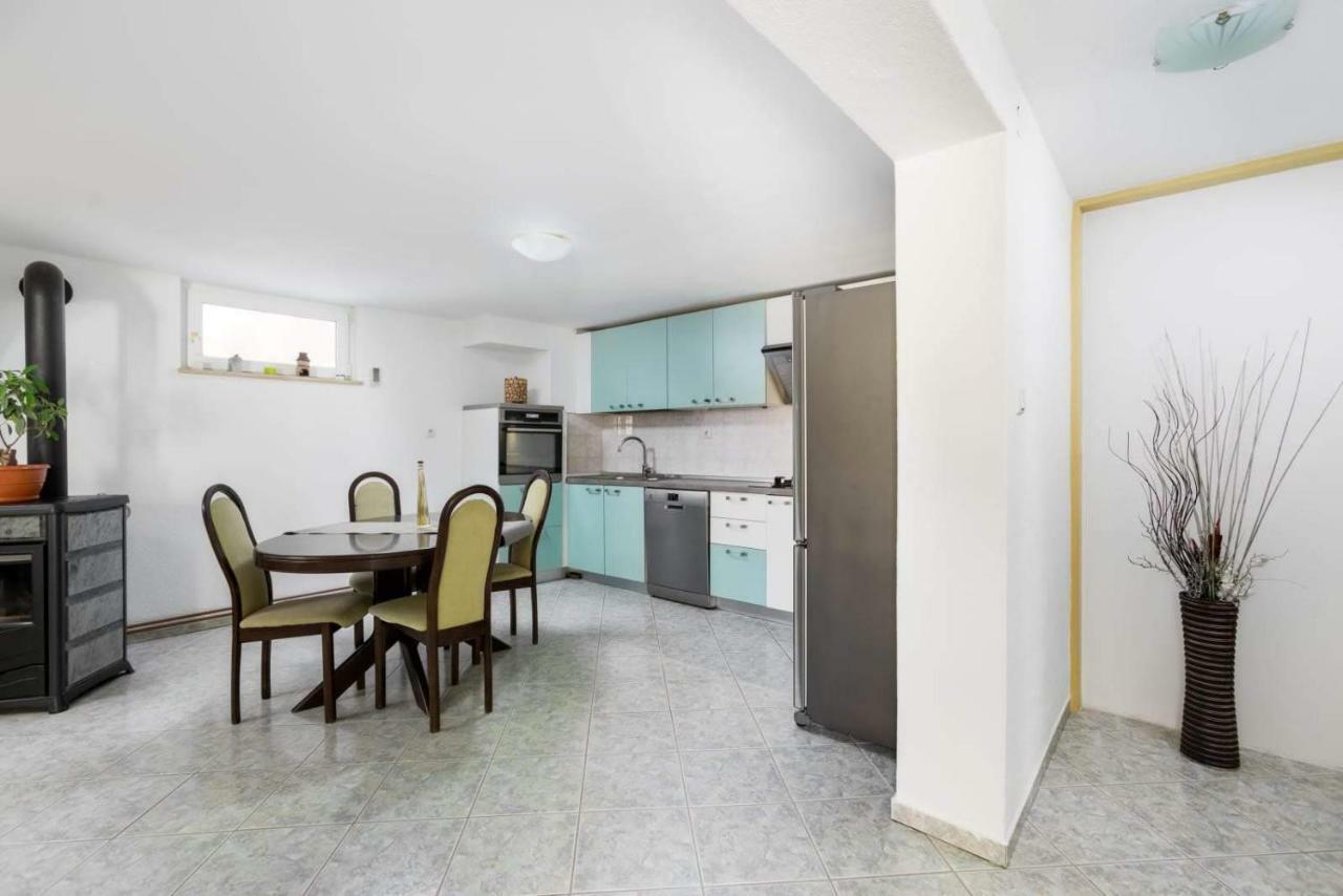 Apartmani Vinko Tribunj-Sovlje Tribunj  Bagian luar foto