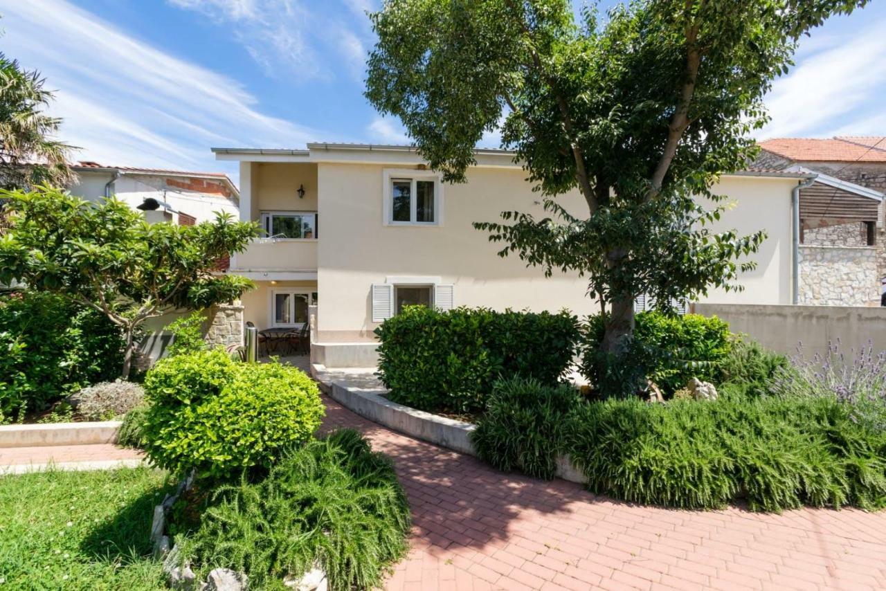 Apartmani Vinko Tribunj-Sovlje Tribunj  Bagian luar foto